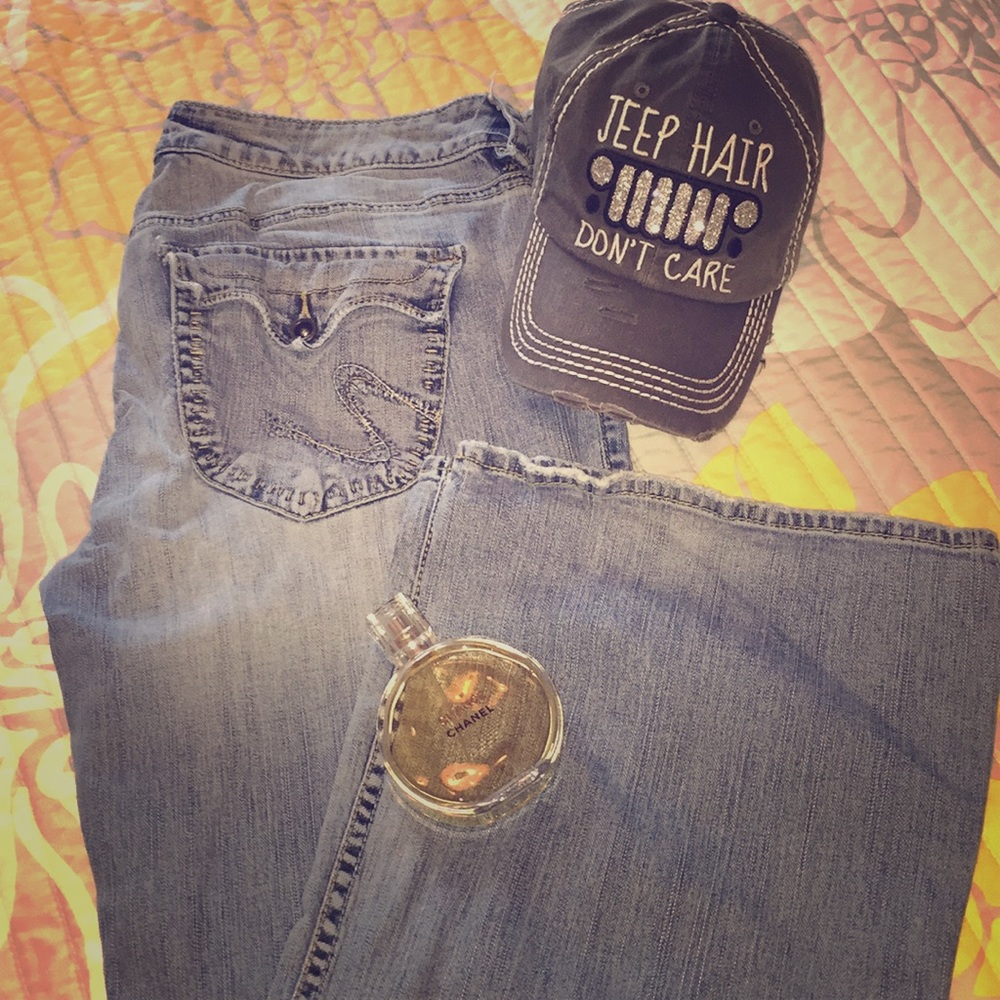 33/33 Camille Silver jeans. Rare!